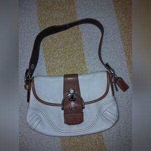 Coach brand Women's soho, white and tan, vintage, y2k, shoulder bag, purse